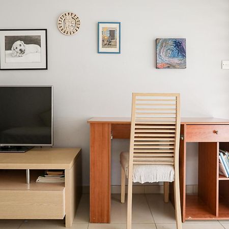 Lovely Bedroom In Shared Apartment Oroklini ภายนอก รูปภาพ